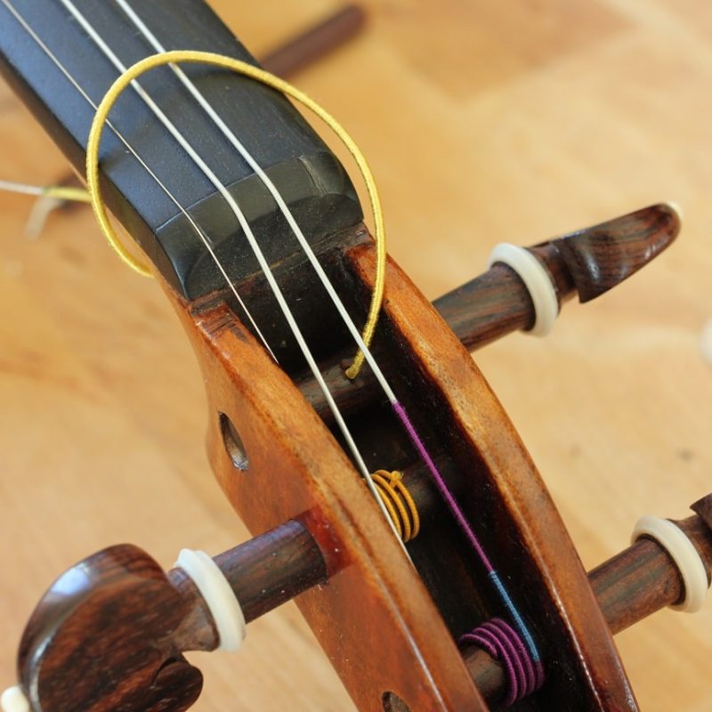 How to change violin strings? Guillaume KESSLER The blog